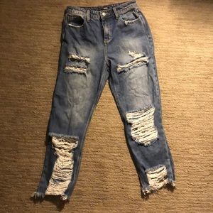 Distressed Jeans. Boyfriend style.